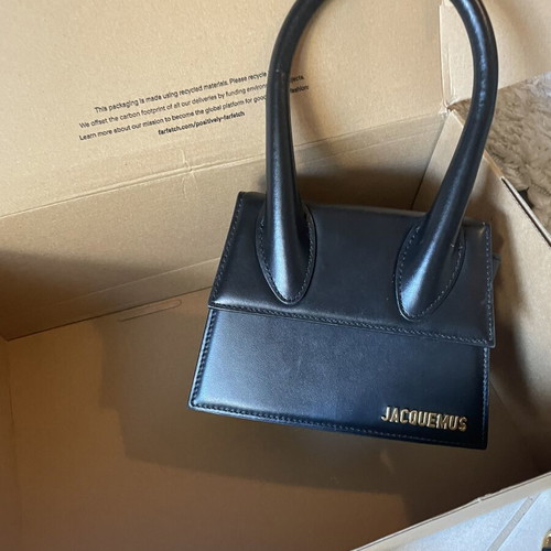 Jacquemus bag like new, black