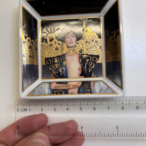 Goebel Artis Orbis Gustav Klimt Ashtray Set unused, 2 pieces