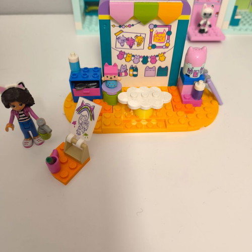 Gabby's Dollhouse Crafting with Baby Box Lego 10795 like new