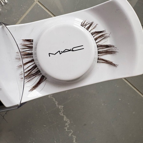 Mac natural eyelashes like new