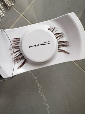 Mac natural eyelashes like new