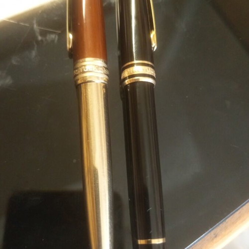 Montblanc ballpoint pens lot of 2 with leather case like new