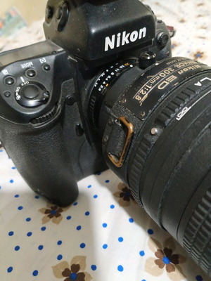 Nikkor ED 300mm f 2.8 Telephoto Lens like new