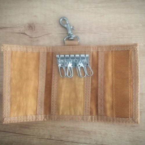 Kipling vintage key case mustard color 90s unused