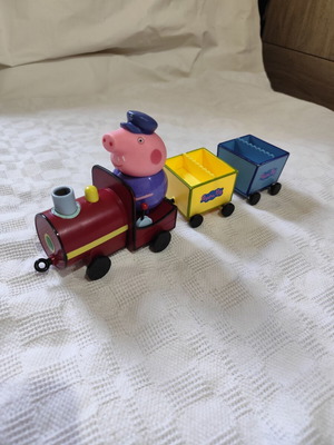 Pig Grandpa Pig's Train toy like new