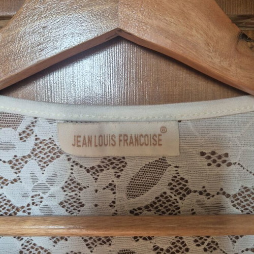 Lace blouse ecru like new, size S