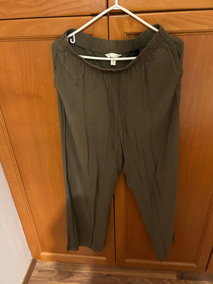 H&M summer pants like new, khaki, size S with stretch