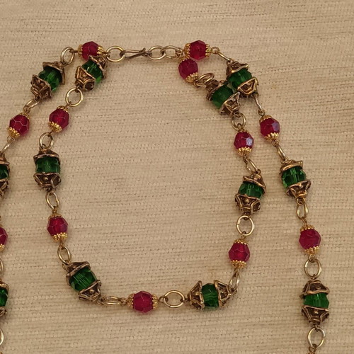 Vintage long necklace with glass beads, adjustable clasp
