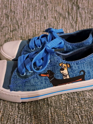 Children's sneakers The Secret Life of Pets size 30 new, blue