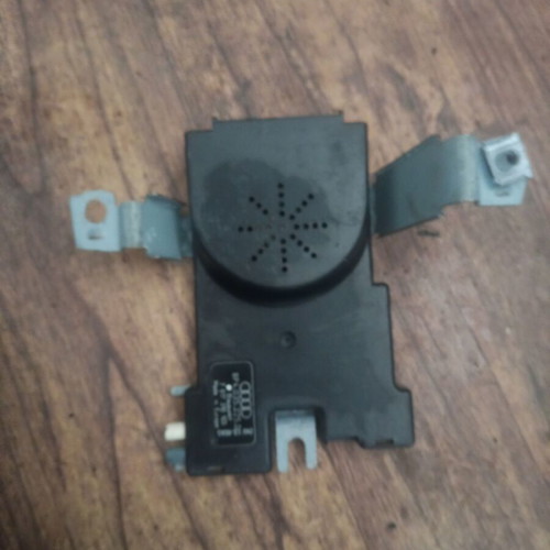 Audi A3 antenna amplifier used 8P4035225D (2003-2012)