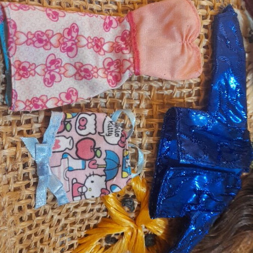 Barbie clothes lot used