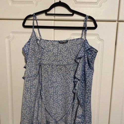 Blue and white floral dress Shein like new