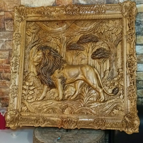 Wooden panel Lion new, size 46-46-6 cm
