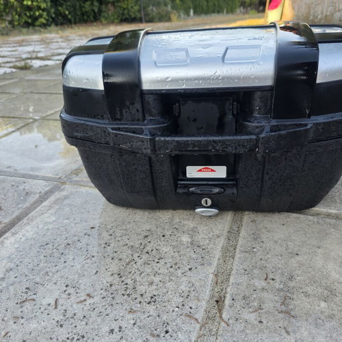 Givi TRK52N Trekker Monolock case used with aluminum lining and 2 keys