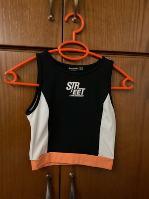 Τοπ γυμναστικής Stradivarius σαν καινούριο