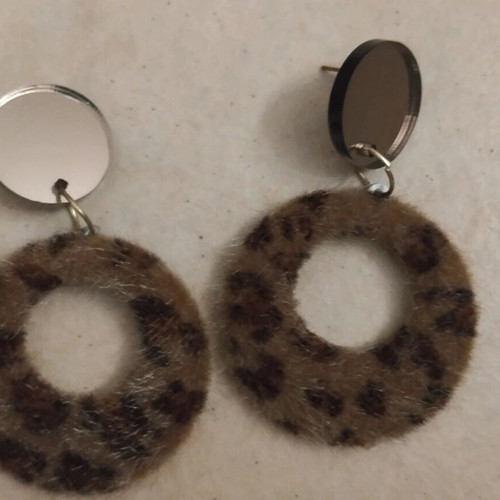 Vintage leopard earrings with mirrors used