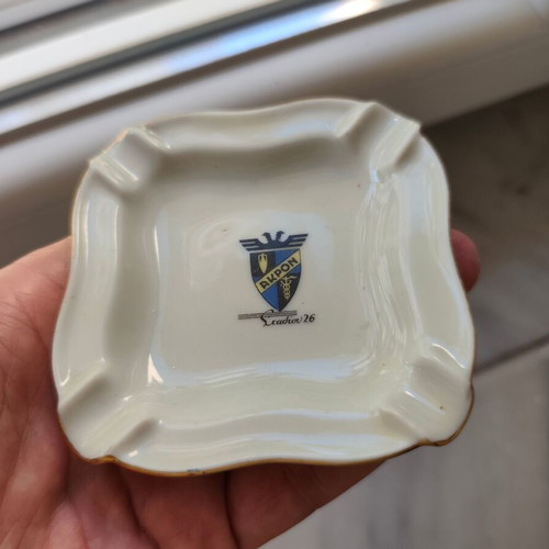 Akron Ilion Krystal porcelain ashtray like new, Stadiou 26