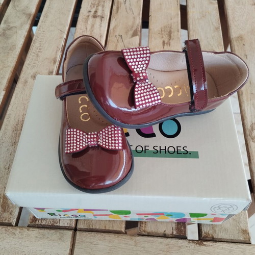 Girls' shoes size 23 like new