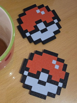 Σουβέρ Pokéball καινούργια με 8 grips και δώρο μπρελόκ