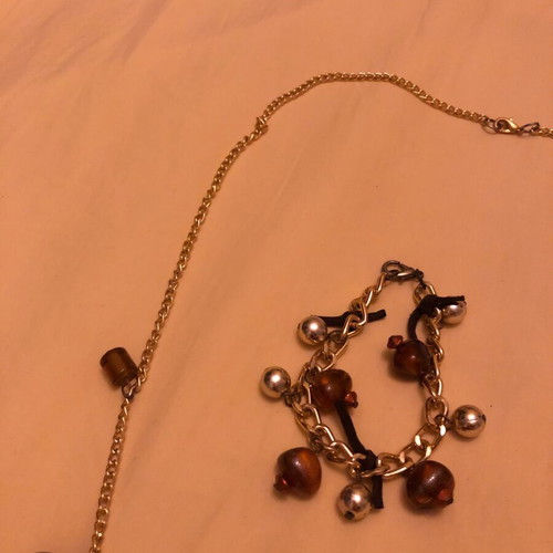 Necklace and bracelet like new, set of 2 pieces