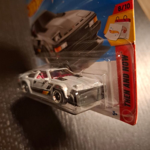 '82 Toyota Supra Hot Wheels 2026 καινούργιο, άθικτο στο κουτί