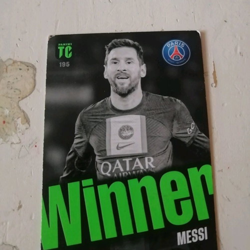 Lionnel Messi Winner Card PSG like new black and white