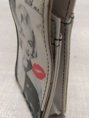 Cigarette pack case like new
