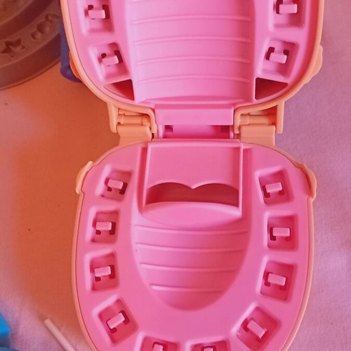 Play-Doh creative playset pack of 7 with tools and accessories like new