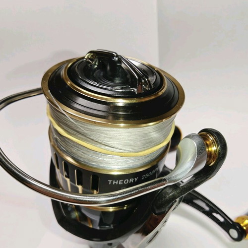 Макара Daiwa Theory 2508PE-H spinning като нова