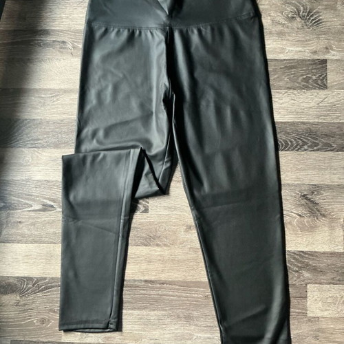 Black leather look leggings like new, size S/M
