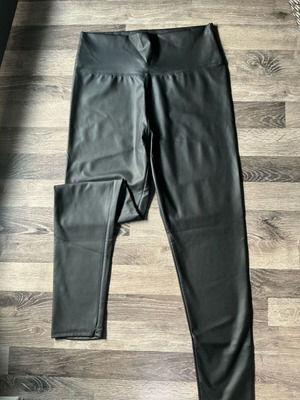 Μαύρο κολάν leather look σαν καινούργιο, μέγεθος S/M