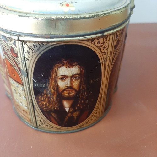 Gottfried Wicklein vintage metal cookie tin with Nuremberg scenes