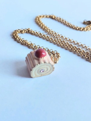 Charm necklace cake with cherry charm on gold-plated chain, like new