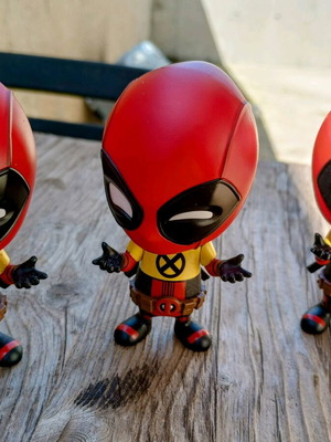 Deadpool Hot Toys Cosbaby Trainee used set of 3 figures