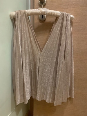 Miro gold top like new with glitter and straps