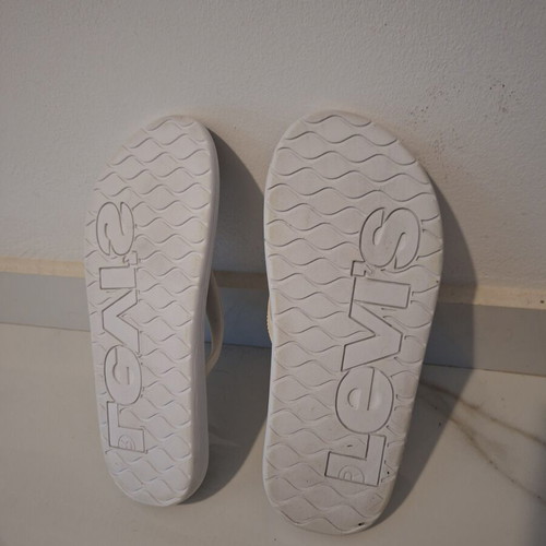Levi's men's flip flops, medium size 42, black and white