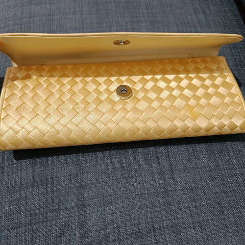 Olga Berg shoulder bag like new, yellow with gold chain