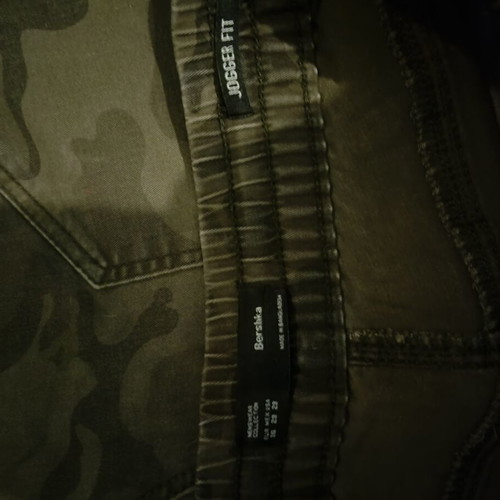Zara camouflage pants like new, size S unisex