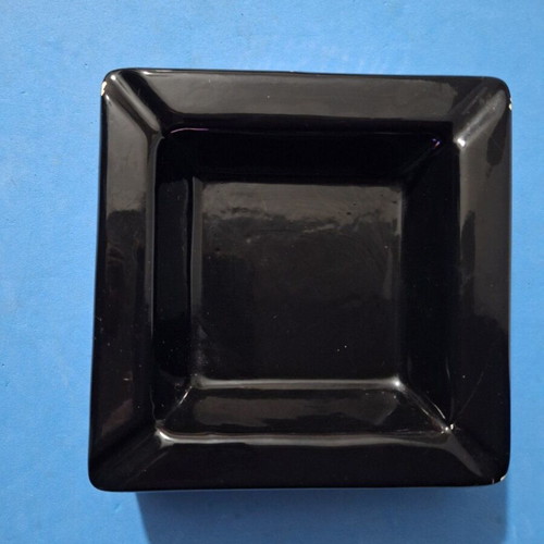 Cutty Sark ashtray collectible like new, large ceramic