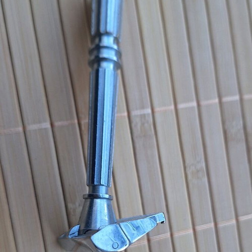 Gem Micromatic open comb single edge razor '40s used