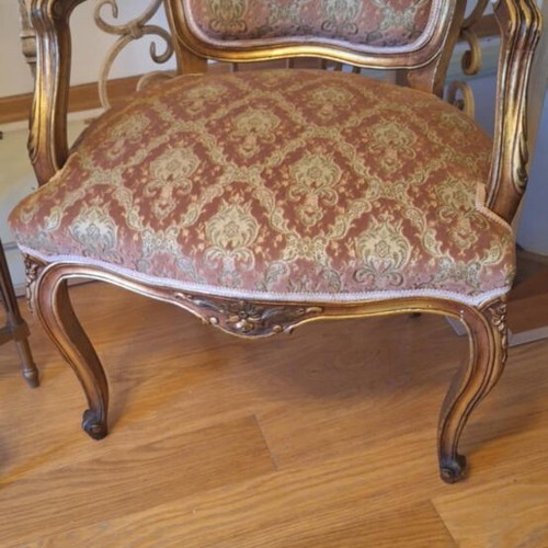 Living room set used with carved details and premium fabric