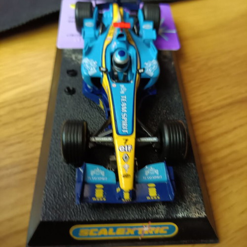 Renault F1 limited edition model car like new