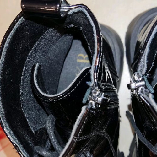 KR be uniqe boots like new, size 38, black