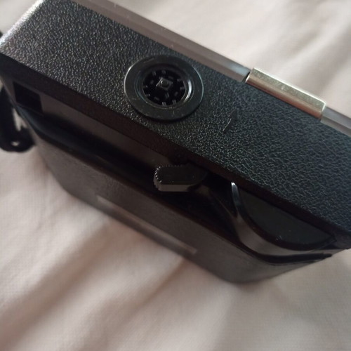 Kodak Instamatic 76X camera