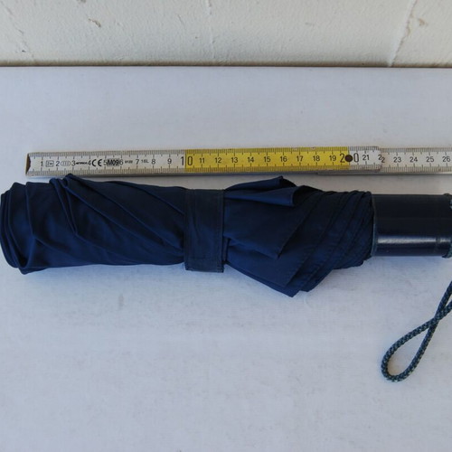 Folding umbrella, blue