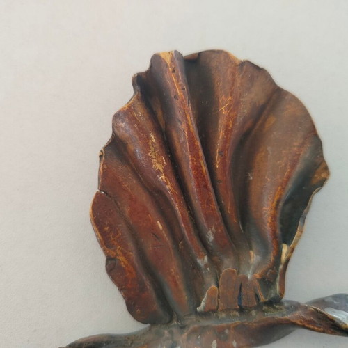 Bronze decorative sculpture used with oxidation