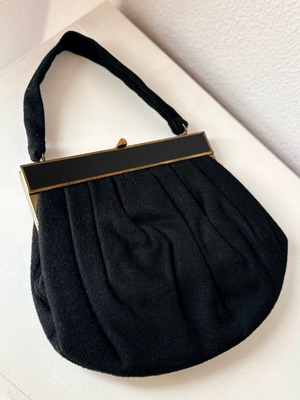 Vintage velvet bag like new, black handbag