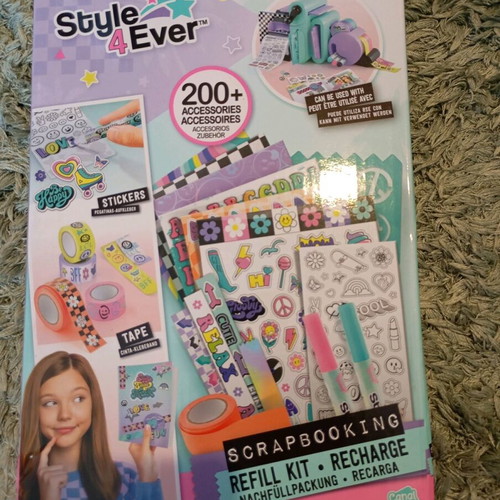 Style 4 Ever scrapbooking kit new