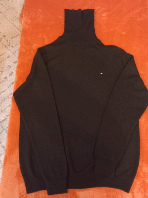 Men's turtleneck sweater black size XL like new