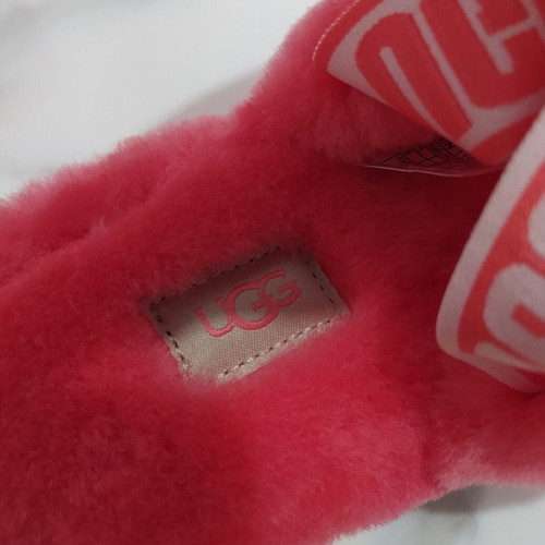 Ugg Australia slippers new, pink fuchsia